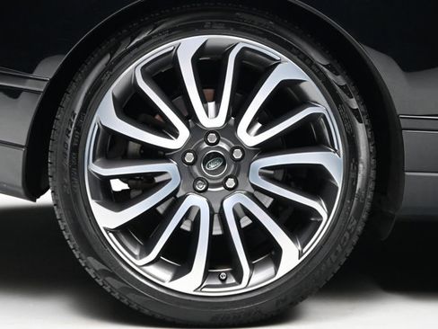 Used 2019 Land Rover Range Rover Supercharged AWD/4WD image 33
