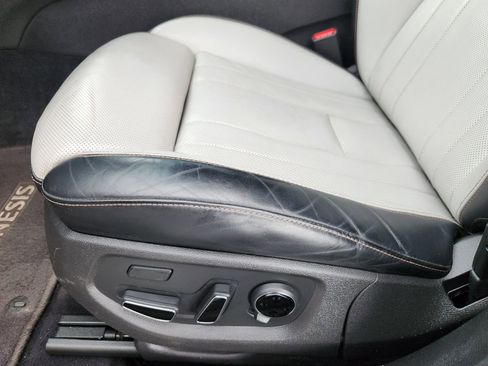 Used 2018 Genesis G80 3.3T Sport RWD image 27