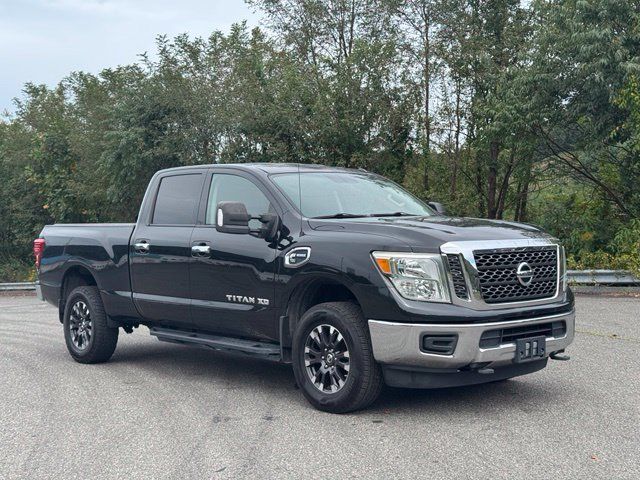 Used 2017 Nissan Titan SV AWD/4WD image 10
