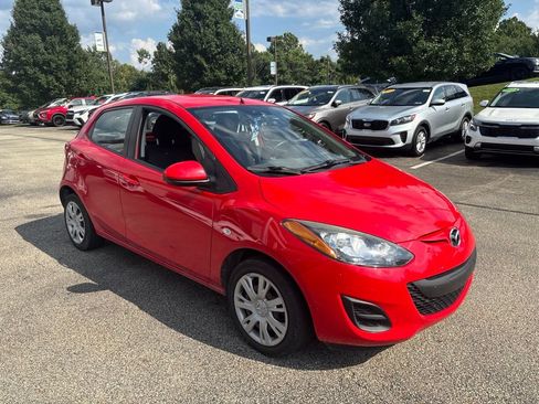 Used 2013 MAZDA MAZDA2 Sport FWD image 1