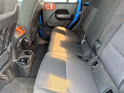 Used 2022 Jeep Gladiator Mojave w/ Safety Group AWD/4WD image 18