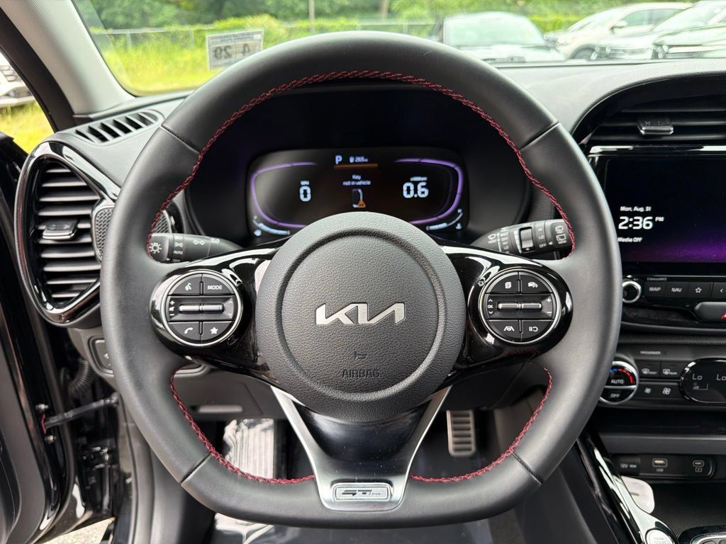Used 2024 Kia Soul GT-Line FWD image 19