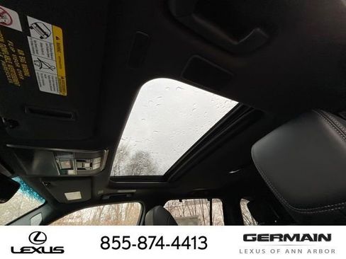 New 2026 Lexus LX 600 4WD w/ Premium Package image 20