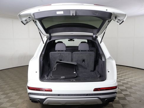 Used 2025 Audi Q7 3.0T Premium Plus AWD/4WD image 17