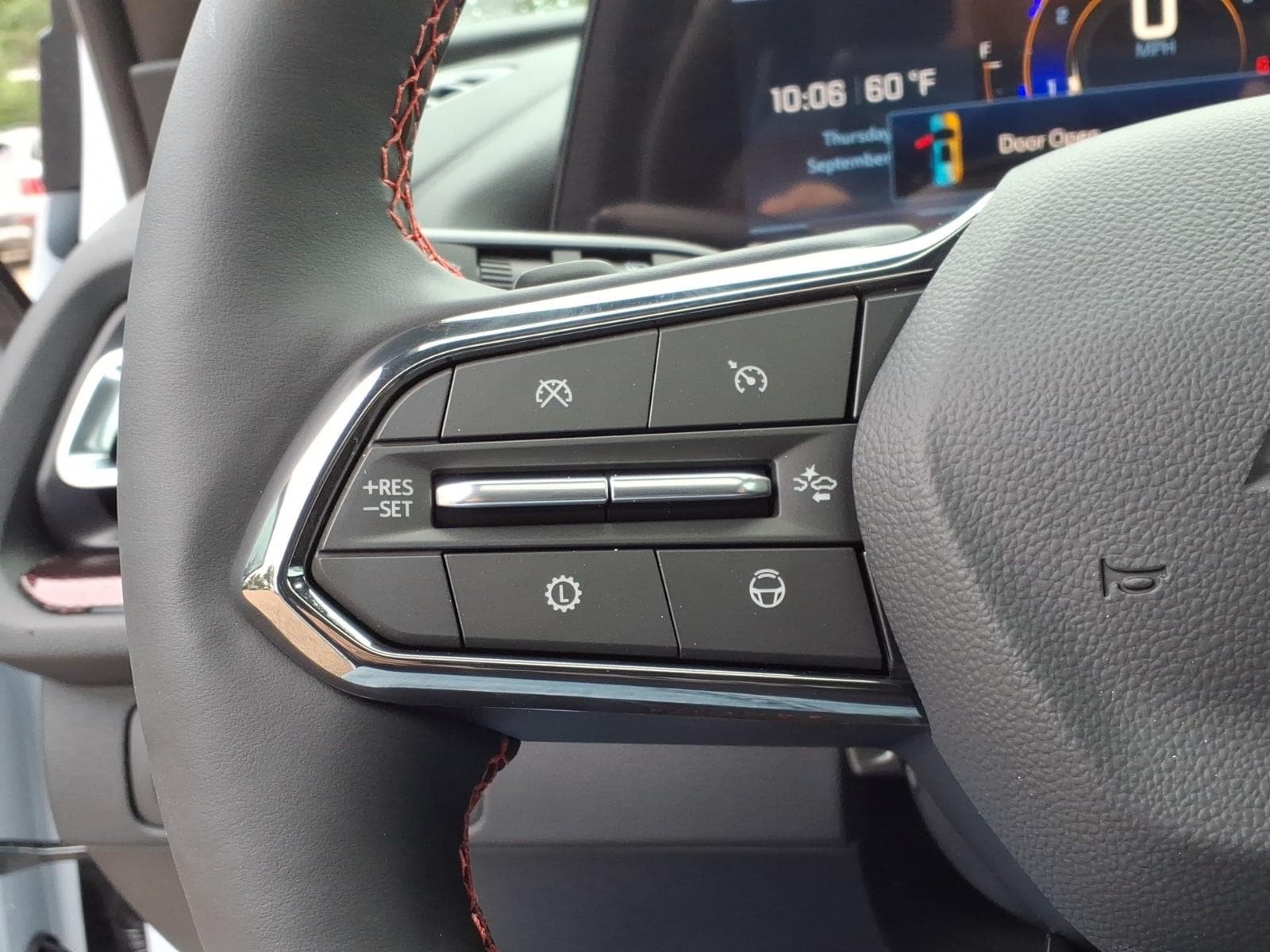 New 2027 Chevrolet Traverse RS FWD image 27