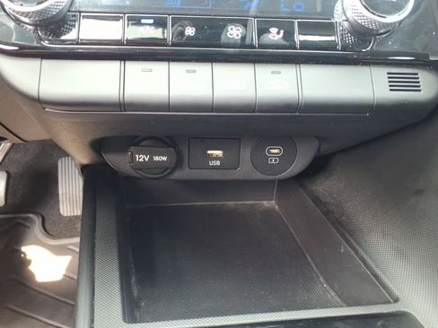 Certified 2024 Hyundai Elantra SEL FWD image 27