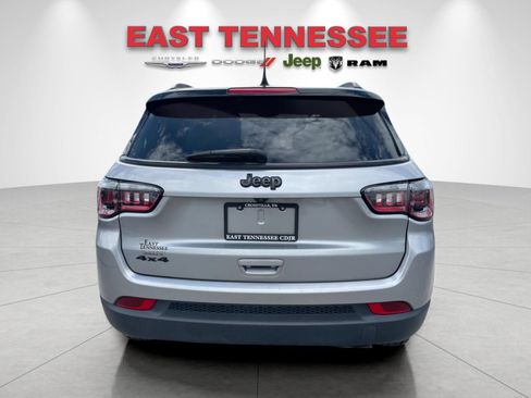 Used 2021 Jeep Compass Latitude AWD/4WD image 4