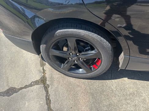 Used 2023 Chevrolet Equinox Premier image 15