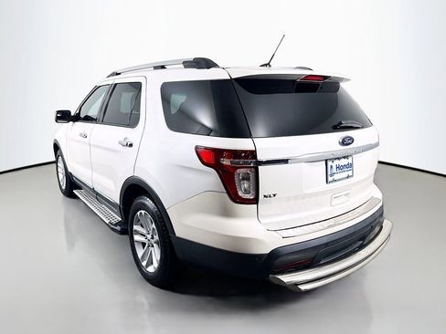 Used 2014 Ford Explorer XLT w/ Equipment Group 202A AWD/4WD image 5