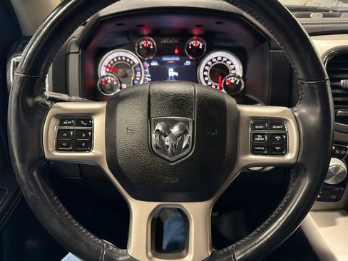 Used 2016 RAM 1500 Laramie w/ Convenience Group AWD/4WD image 12