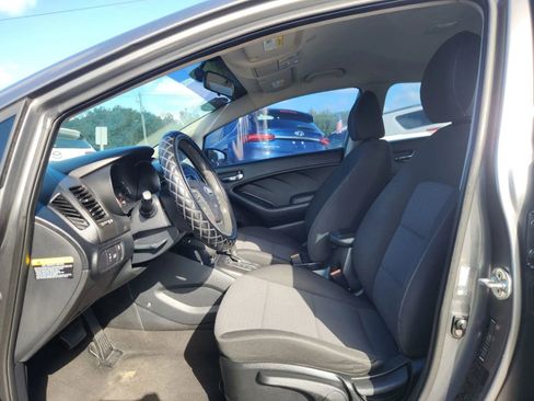 Used 2016 Kia Forte LX w/ LX Popular Plus Package FWD image 9