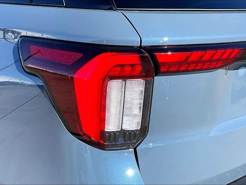 New 2026 Ford Explorer ST-Line w/ ST-Line Street Pack image 14