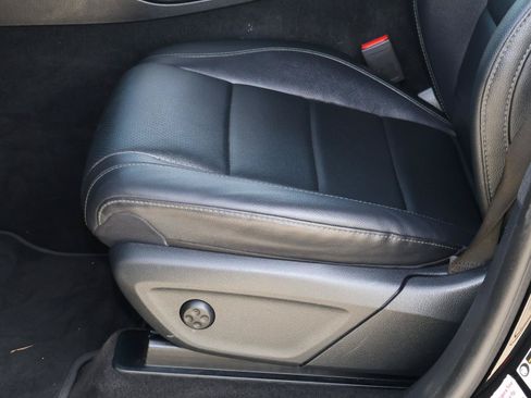 Used 2024 Mercedes-Benz GLE 350 4MATIC w/ 3rd Row Seat Package image 16