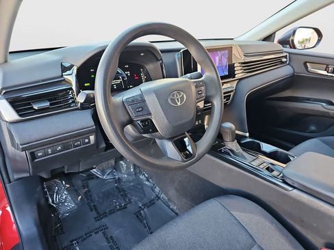 Certified 2025 Toyota Camry LE image 9