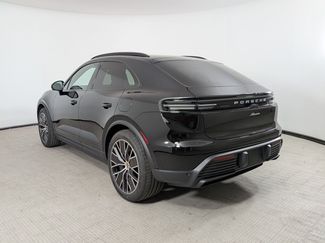 New 2026 Porsche Macan Electric RWD video 3