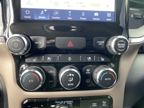 Used 2022 RAM 1500 Laramie image 37