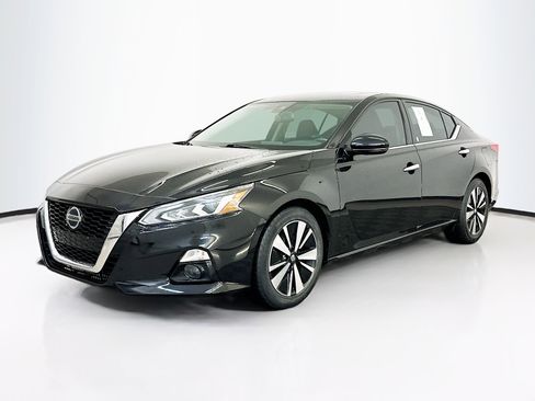Used 2019 Nissan Altima 2.5 SL FWD image 3