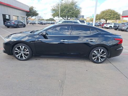 Used 2018 Nissan Maxima Platinum image 3