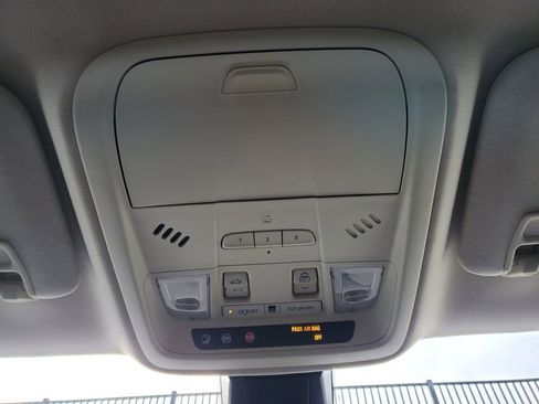 Used 2019 Cadillac XT5 Luxury w/ LPO, Black Ice Package image 34