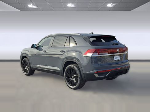 New 2026 Volkswagen Atlas Cross Sport SE image 3