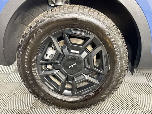 Used 2024 Kia Sorento SX Prestige w/ Olive Brown Leather Package image 32