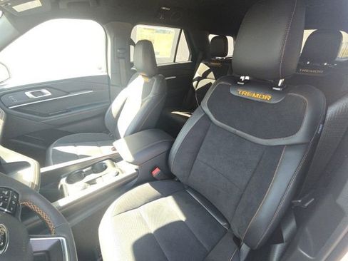 New 2026 Ford Explorer Tremor w/ Tremor Convenience Package image 16