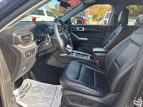 Used 2023 Ford Explorer XLT w/ Equipment Group 202A image 23