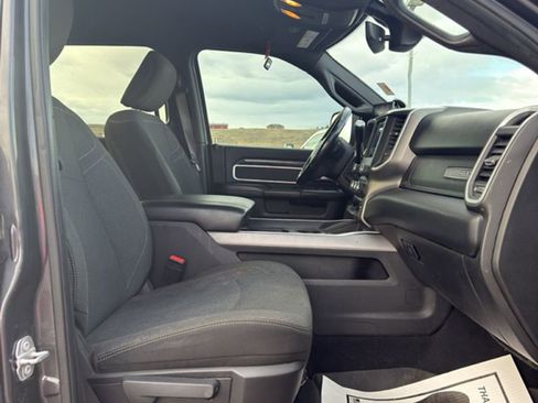 Used 2019 RAM 3500 Big Horn w/ Towing Technology Group image 17