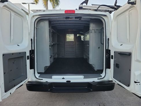 Used 2020 Nissan NV 1500 S image 7