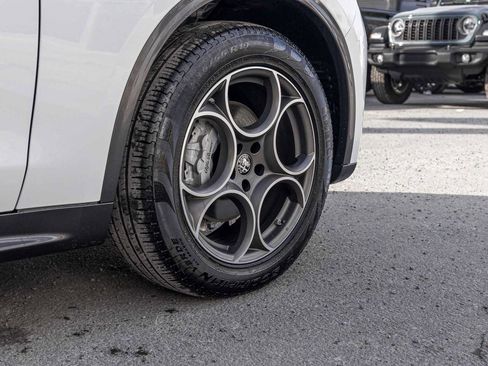 Used 2024 Alfa Romeo Stelvio Ti w/ Active Assist Plus Package image 9