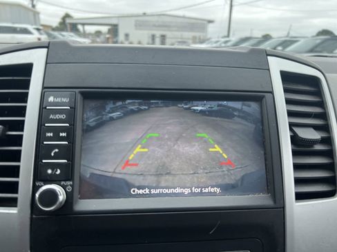 Used 2019 Nissan Frontier SV image 20