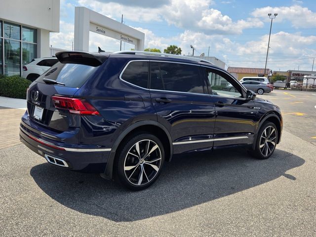 Used 2022 Volkswagen Tiguan SEL R-Line AWD/4WD image 15