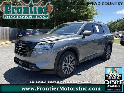 Used 2023 Nissan Pathfinder SL w/ SL Premium Package