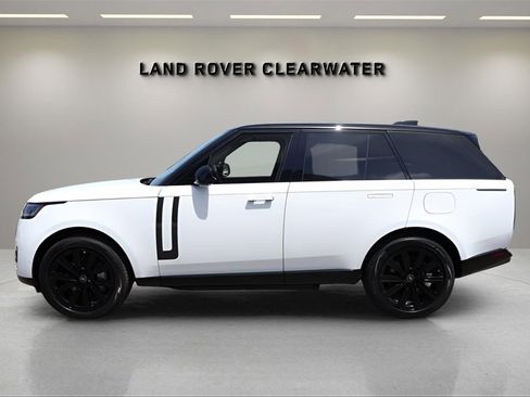 New 2025 Land Rover Range Rover SE image 2