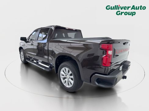 Used 2020 Chevrolet Silverado 1500 Custom w/ Custom Value Package image 4