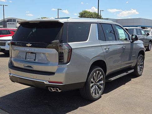 New 2026 Chevrolet Tahoe High Country w/ Sun And Tow Package AWD/4WD image 4