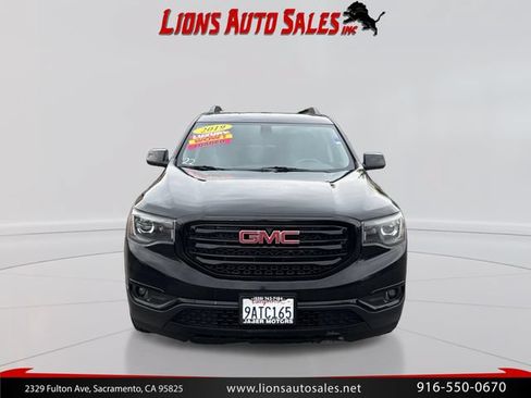 Used 2019 GMC Acadia SLT w/ Black Edition FWD image 2