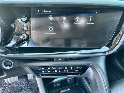 Certified 2023 Buick Envision Avenir image 5