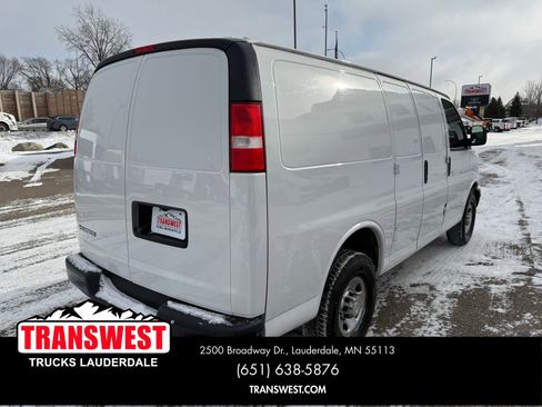 Used 2021 Chevrolet Express 2500 w/ Driver Convenience Package image 14