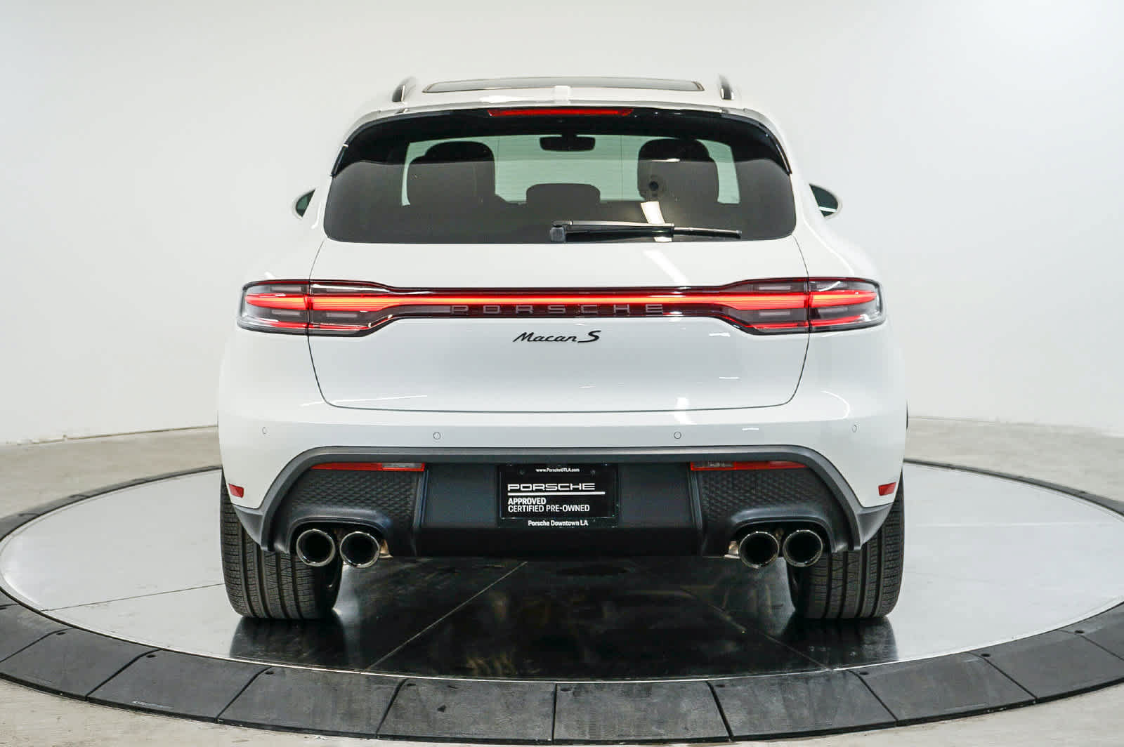 Certified 2026 Porsche Macan S AWD/4WD image 10