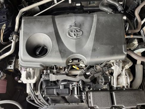 Used 2021 Toyota RAV4 Limited image 29