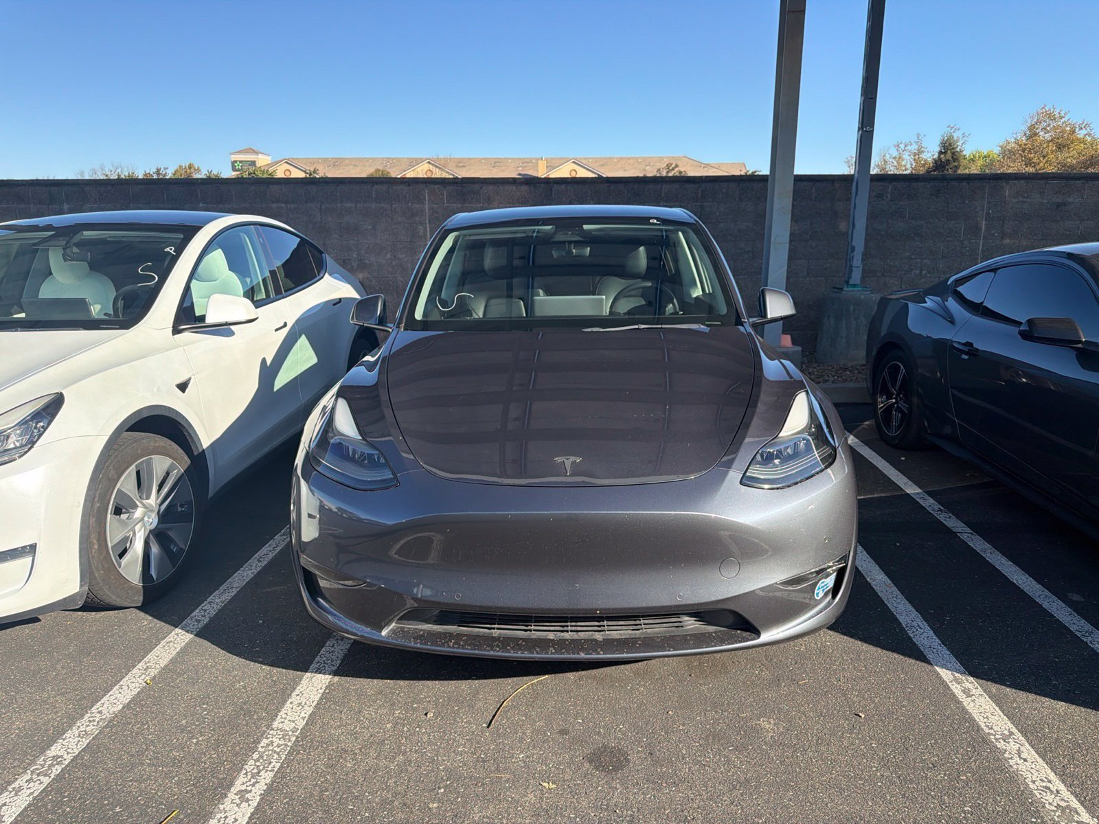 Used 2021 Tesla Model Y Performance AWD/4WD image 3