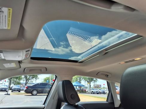 New 2025 Volkswagen Jetta SE image 31