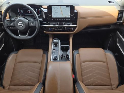 Used 2025 Nissan Pathfinder Platinum w/ Cargo Package AWD/4WD image 27