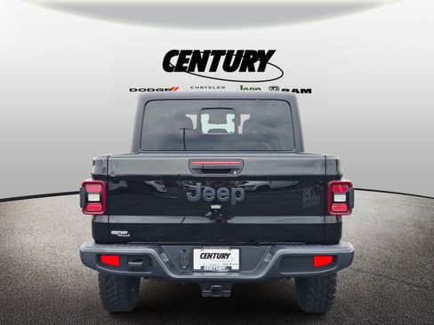 Used 2024 Jeep Gladiator Sport AWD/4WD image 5