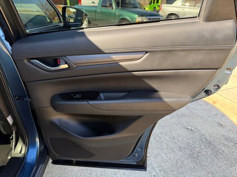 Used 2018 MAZDA CX-5 Touring image 22