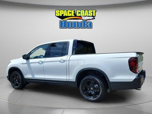 New 2026 Honda Ridgeline Black Edition image 11