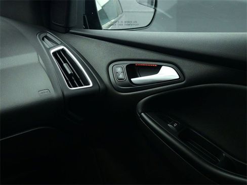 Used 2016 Ford Focus RS image 26