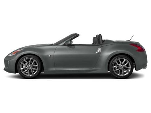 Used 2015 Nissan 370Z Touring Sport image 3
