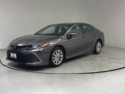 Used 2021 Toyota Camry LE w/ Cold Weather Package AWD/4WD image 9